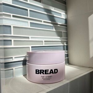 32% off ✨JUMBO SIZE✨ Hair Cream Leave-In